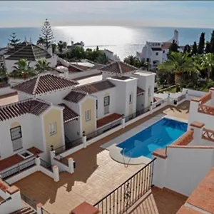 https://apartamento-bonito-en-pinal-del-mar-nerja.es-andalucia.com