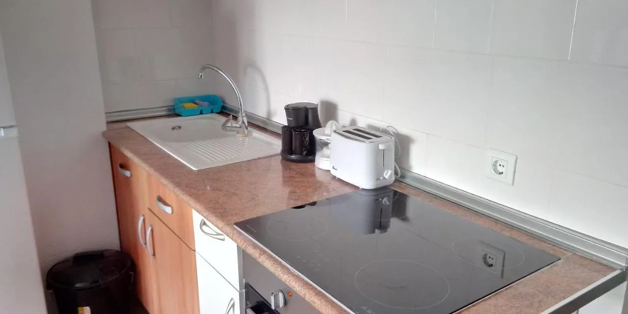 Estudio Nerja Luna Apartament 0*,